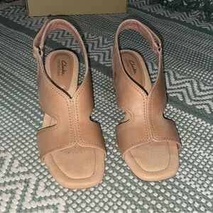 Clarks Women's Tan Wedge Sandals